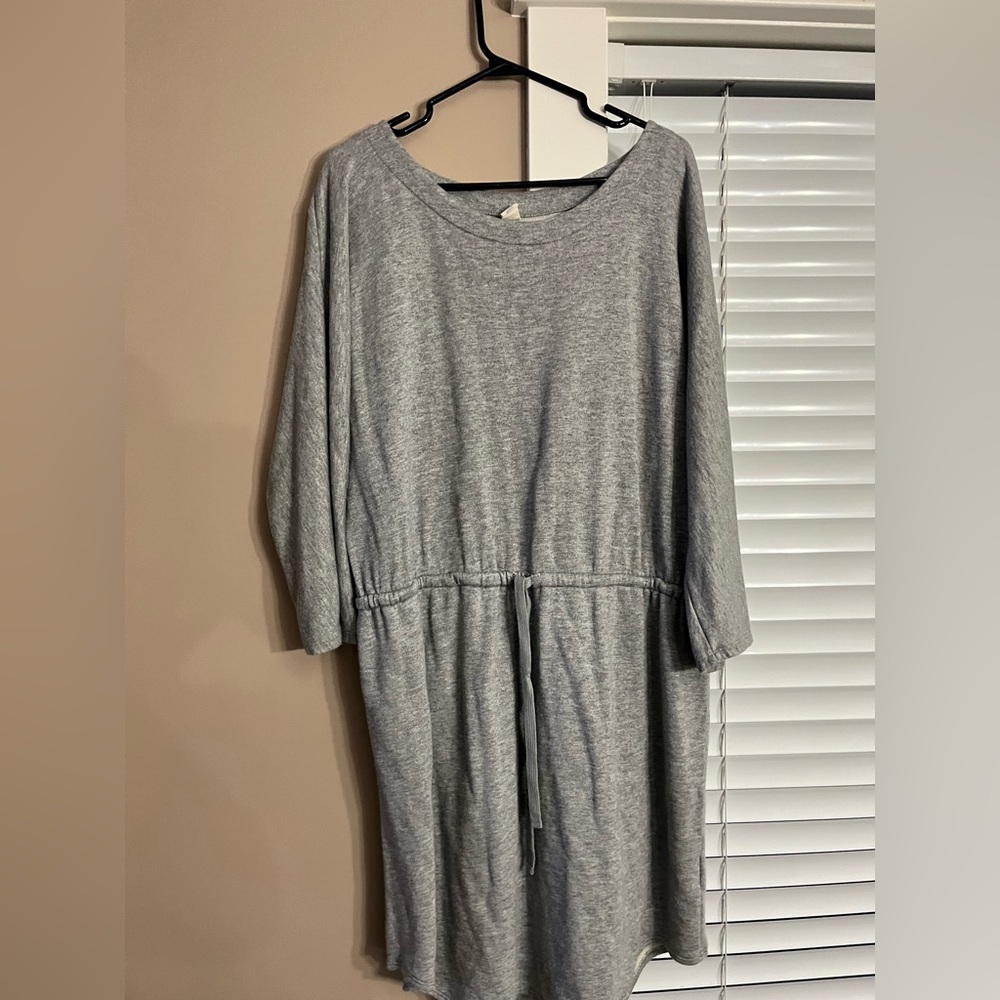 Old Navy grey sweatpant sweater dress with elastic tie waist, size XXL